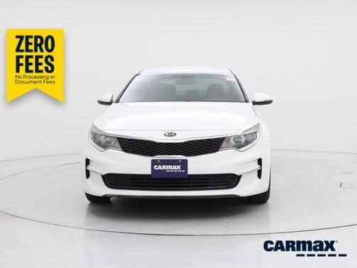 White 2017 Kia Optima LX