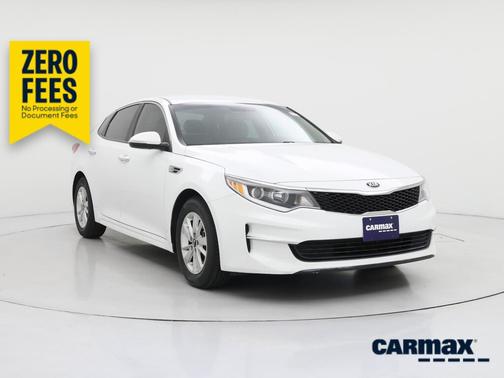 White 2017 Kia Optima LX