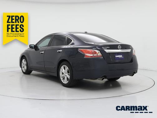 Blue 2015 Nissan Altima SV