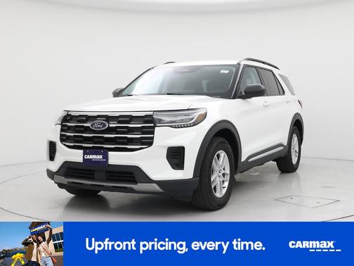 White 2025 Ford Explorer Active