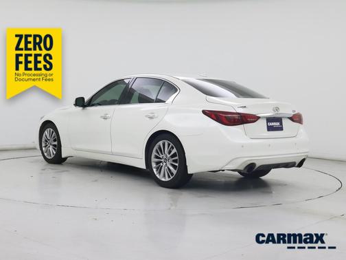 White 2018 INFINITI Q50 Luxe