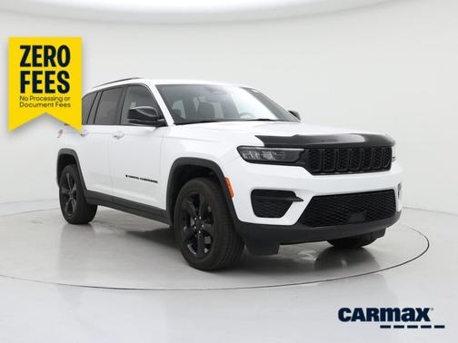 White 2024 Jeep Grand Cherokee Altitude