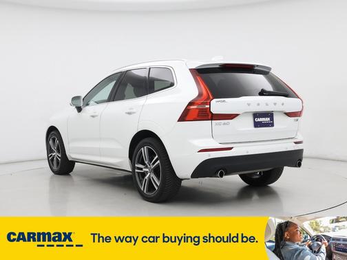 2021 Volvo XC60 T5 Momentum