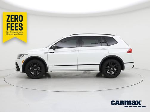 White 2024 Volkswagen Tiguan SE R-Line Black