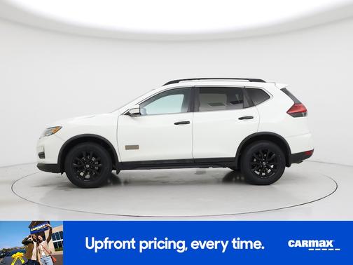 White 2017 Nissan Rogue SV