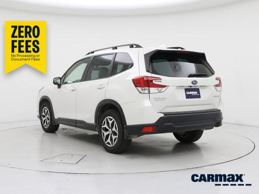White 2023 Subaru Forester Premium