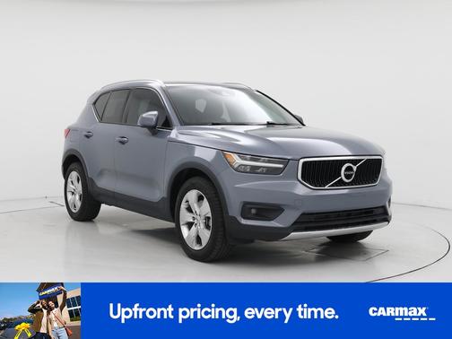 Blue 2021 Volvo XC40 T4 Momentum