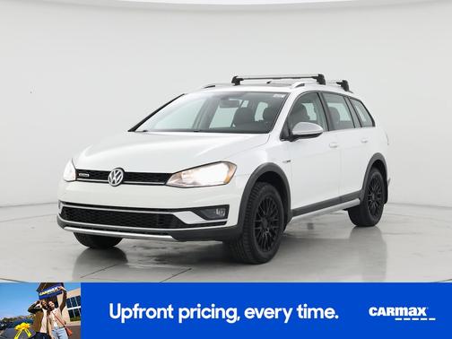 White 2017 Volkswagen Golf Alltrack SE