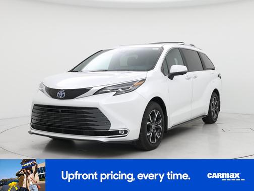 2025 Toyota Sienna Platinum