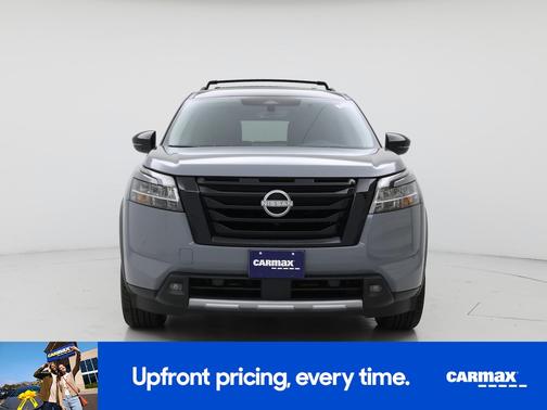 Gray 2023 Nissan Pathfinder Platinum
