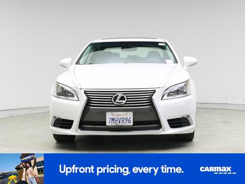 White 2015 Lexus LS 460