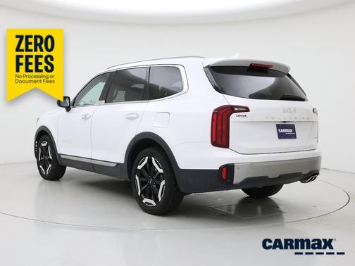 White 2025 Kia Telluride S