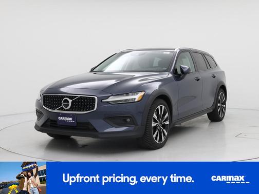 Blue 2022 Volvo V60 Cross Country T5