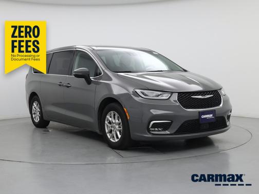 Gray 2023 Chrysler Pacifica Touring L