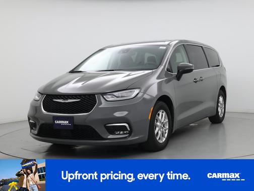 Gray 2023 Chrysler Pacifica Touring L