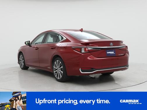 2021 Lexus ES 300h 