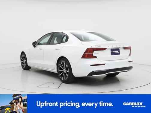 2023 Volvo S60 Recharge Plug-In Hybrid T8 Plus Dark Theme