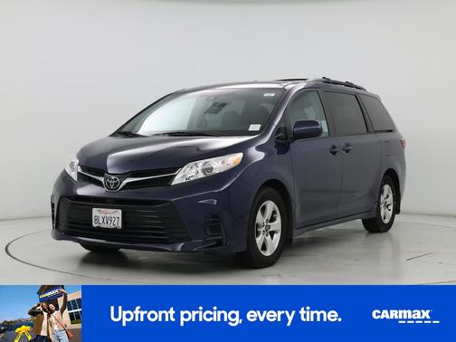 2020 Toyota Sienna LE