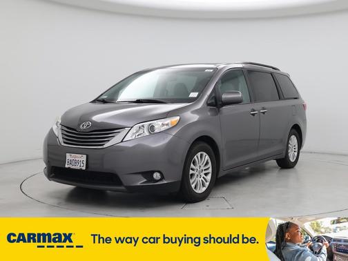 2017 Toyota Sienna XLE