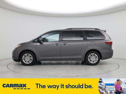 2017 Toyota Sienna XLE