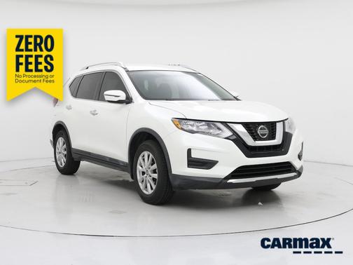 White 2018 Nissan Rogue SV