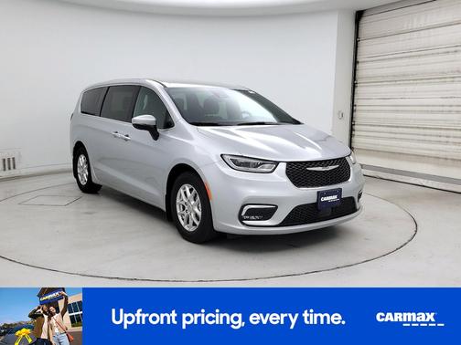 2023 Chrysler Pacifica Touring