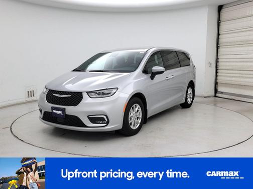 2023 Chrysler Pacifica Touring
