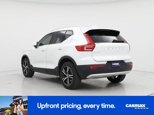 White 2023 Volvo XC40 B5 Plus Bright Theme