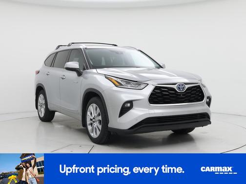 Silver 2021 Toyota Highlander Hybrid Limited