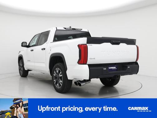 White 2024 Toyota Tundra SR5