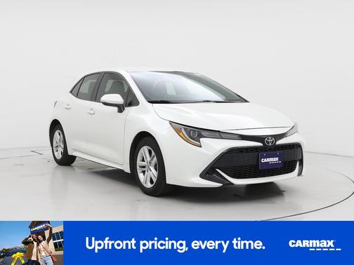 White 2019 Toyota Corolla Hatchback SE