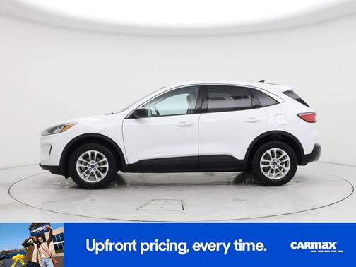 White 2022 Ford Escape SE