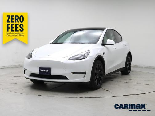 White 2024 Tesla Model Y Long Range