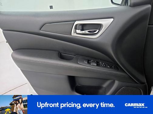 2020 Nissan Pathfinder S