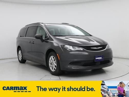 2021 Chrysler Voyager LXI