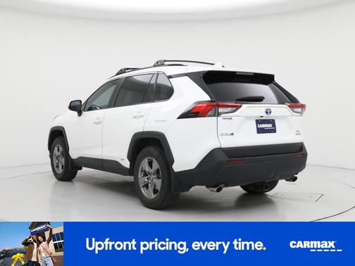 White 2022 Toyota RAV4 Hybrid XLE