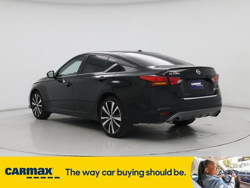2022 Nissan Altima SR