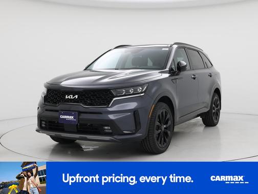 Gray 2023 Kia Sorento SX