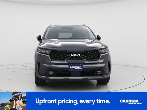 Gray 2023 Kia Sorento SX