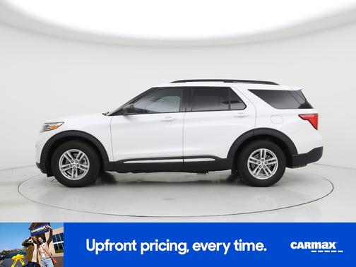 White 2021 Ford Explorer XLT