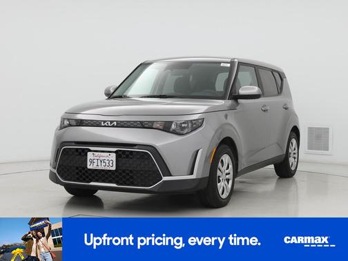 Gray 2023 Kia Soul LX