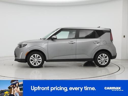 Gray 2023 Kia Soul LX