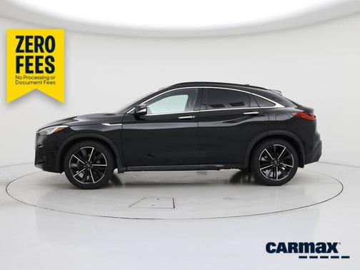 Black 2022 INFINITI QX55 Essential