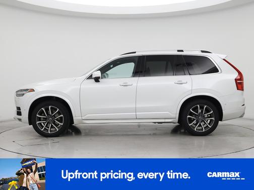 2017 Volvo XC90 T6 Momentum