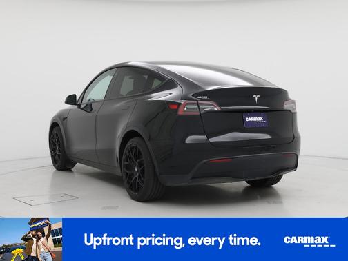 Black 2022 Tesla Model Y Long Range