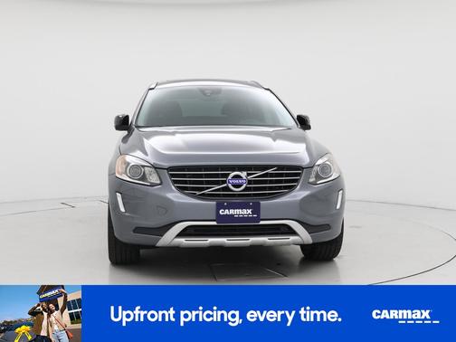 Gray 2017 Volvo XC60 T6 Dynamic
