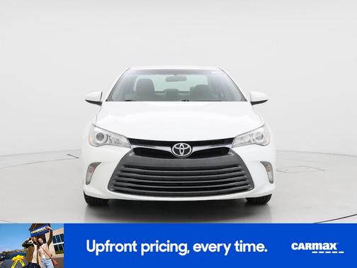 White 2017 Toyota Camry LE