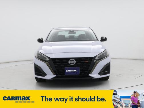 2023 Nissan Altima SR