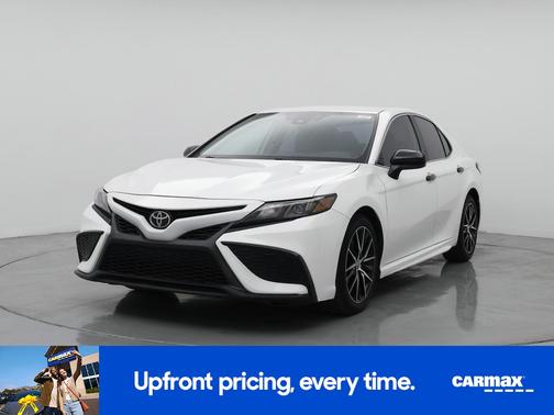 White 2021 Toyota Camry SE