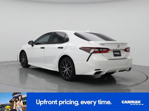 White 2021 Toyota Camry SE